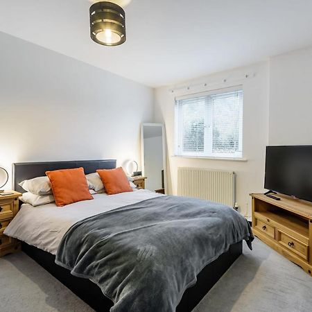 Stylish 2 Bedroom Apartment, Central Exeter, Parking On Site Dış mekan fotoğraf