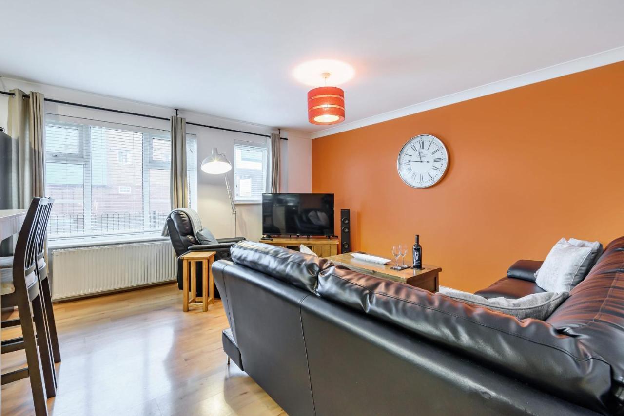 Stylish 2 Bedroom Apartment, Central Exeter, Parking On Site Dış mekan fotoğraf