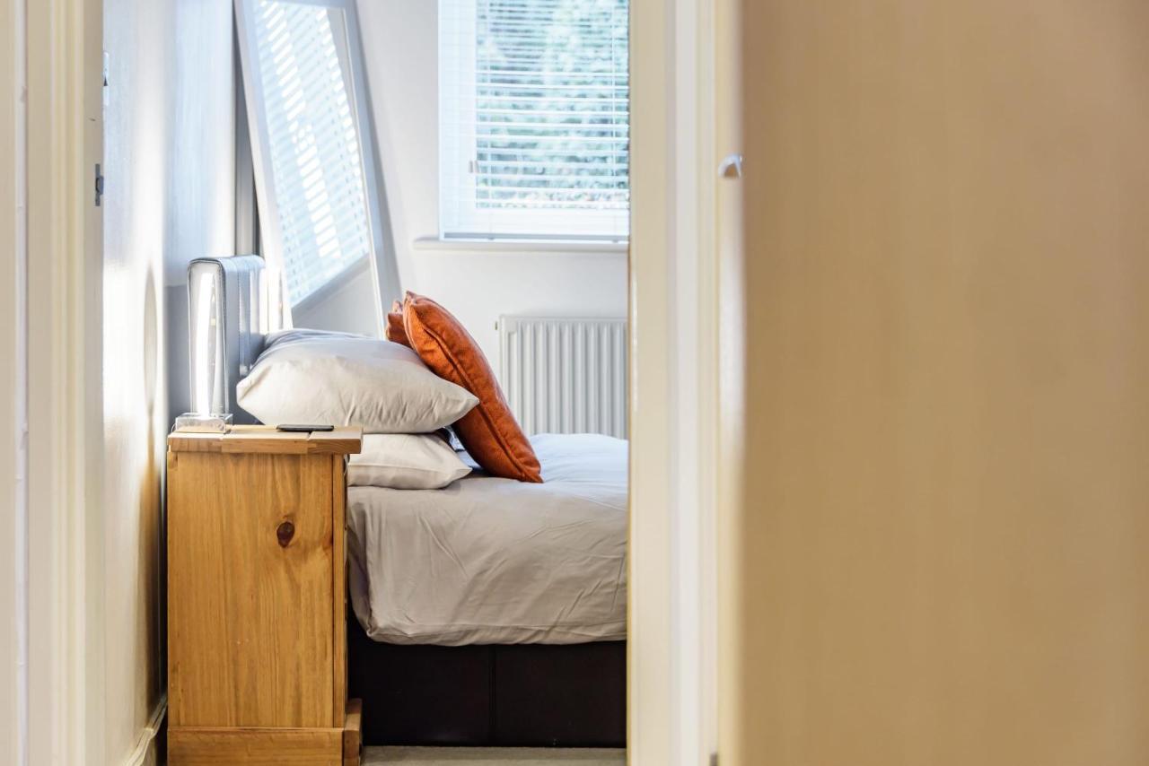 Stylish 2 Bedroom Apartment, Central Exeter, Parking On Site Dış mekan fotoğraf