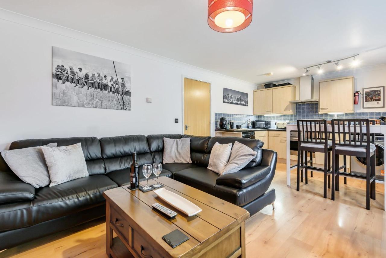 Stylish 2 Bedroom Apartment, Central Exeter, Parking On Site Dış mekan fotoğraf