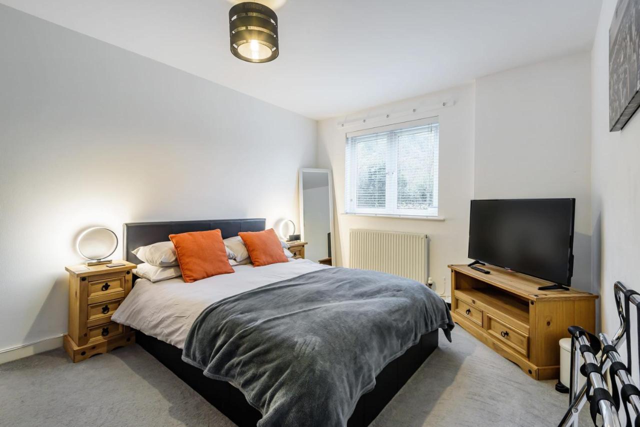 Stylish 2 Bedroom Apartment, Central Exeter, Parking On Site Dış mekan fotoğraf