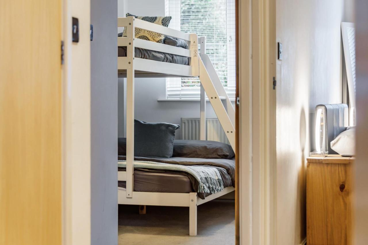 Stylish 2 Bedroom Apartment, Central Exeter, Parking On Site Dış mekan fotoğraf